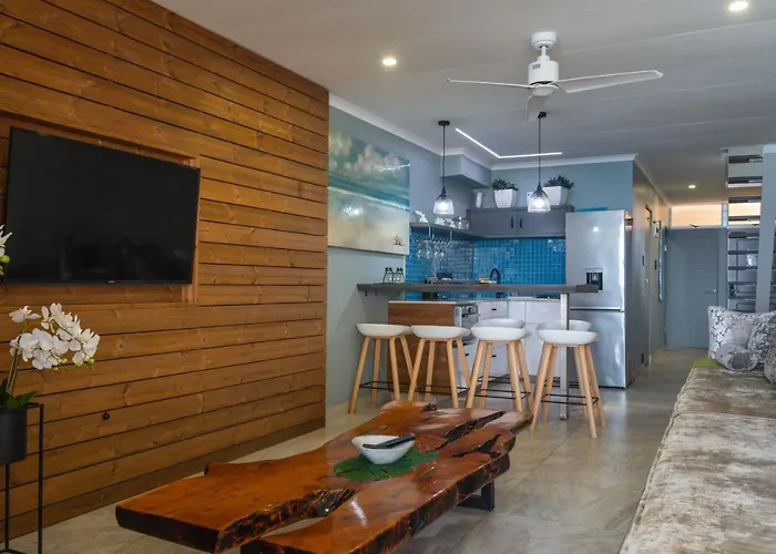 Sea Front Designer Apartment